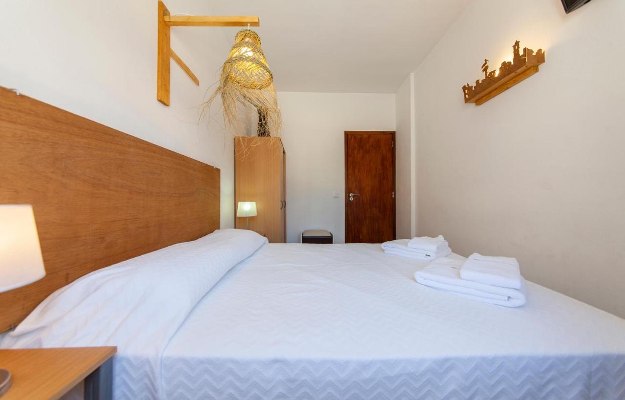O - Sao Goncalo Central Guesthouse Лагос Екстериор снимка